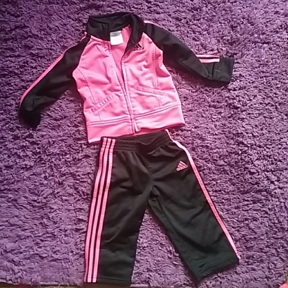 Adidias track suit size 18 month